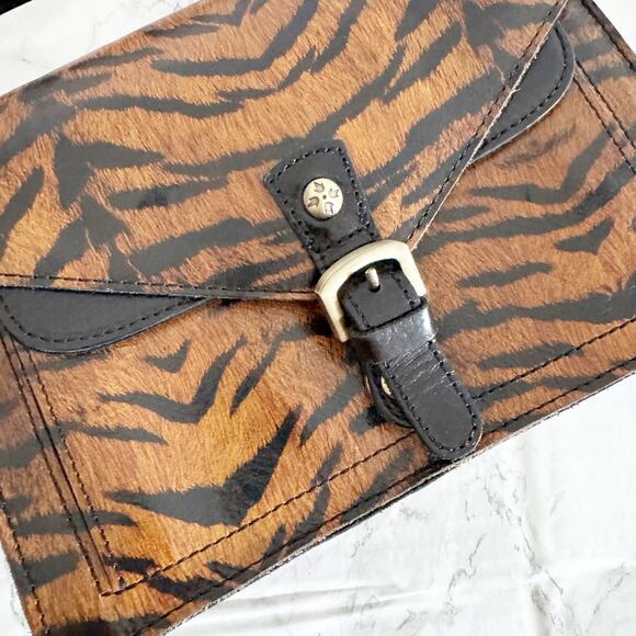 PATRICIA NASH 10th Anniversary Cassano Tiger Print Crossbody Bag - Picture 2 of 8